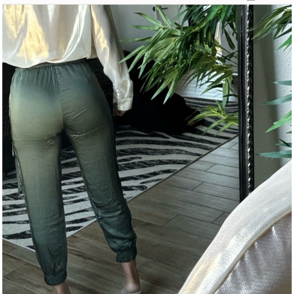 Rayon Green Cargo Pants Size M - Picture 2 of 3